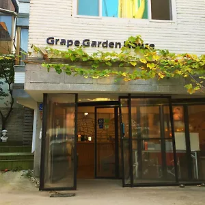 Гостевой дом Grape Garden House